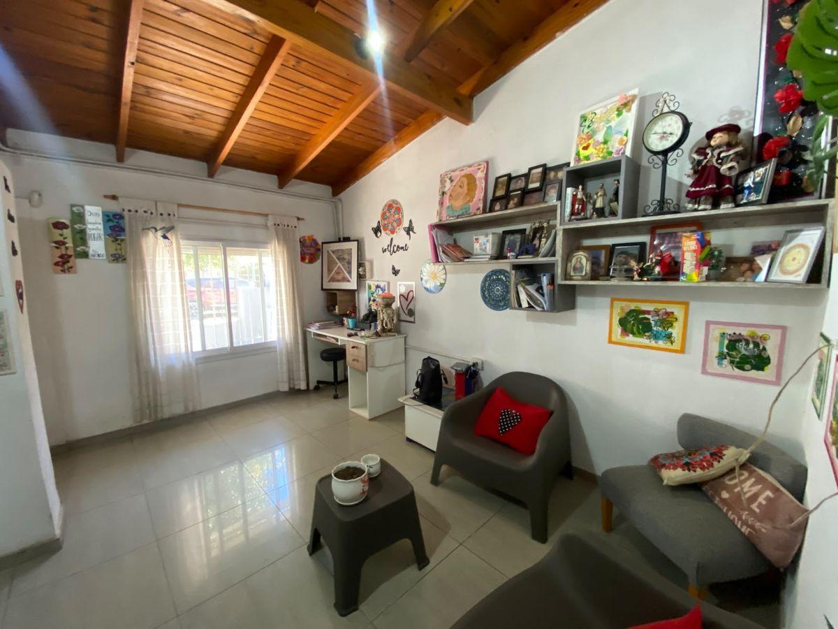 Foto de VENTA CASA 2 DORMITORIOS ZONA SUR B° POSTA DE VARGAS, imagen 3