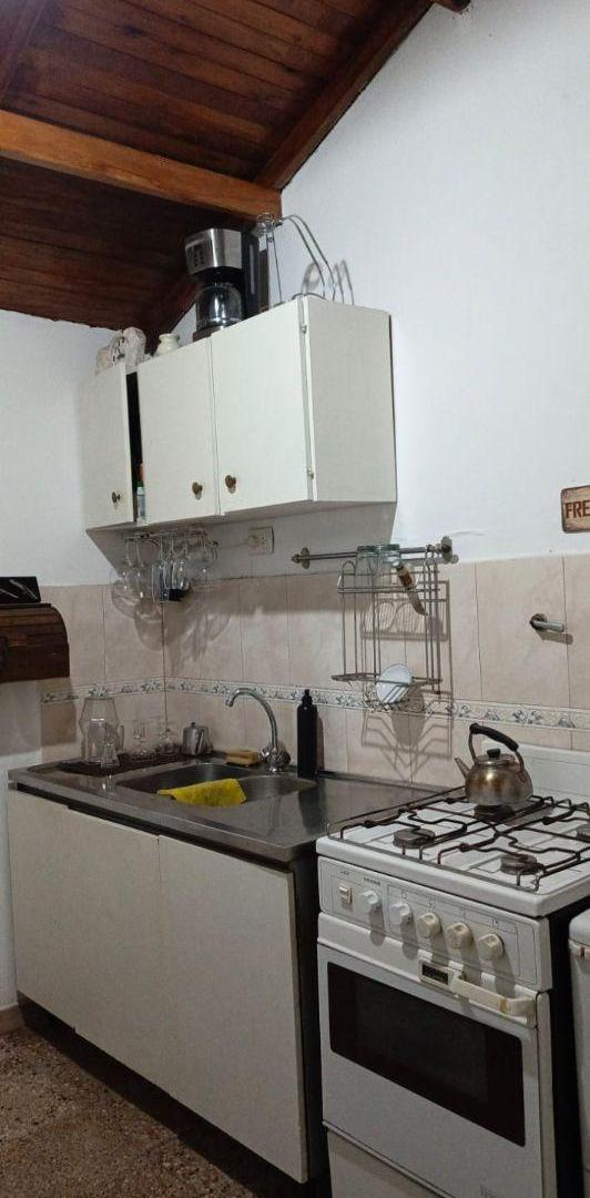 Foto de VENTA CASA + 6 DEPARTAMENTOS CON EXCELENTE RENTABILIDAD, imagen 3