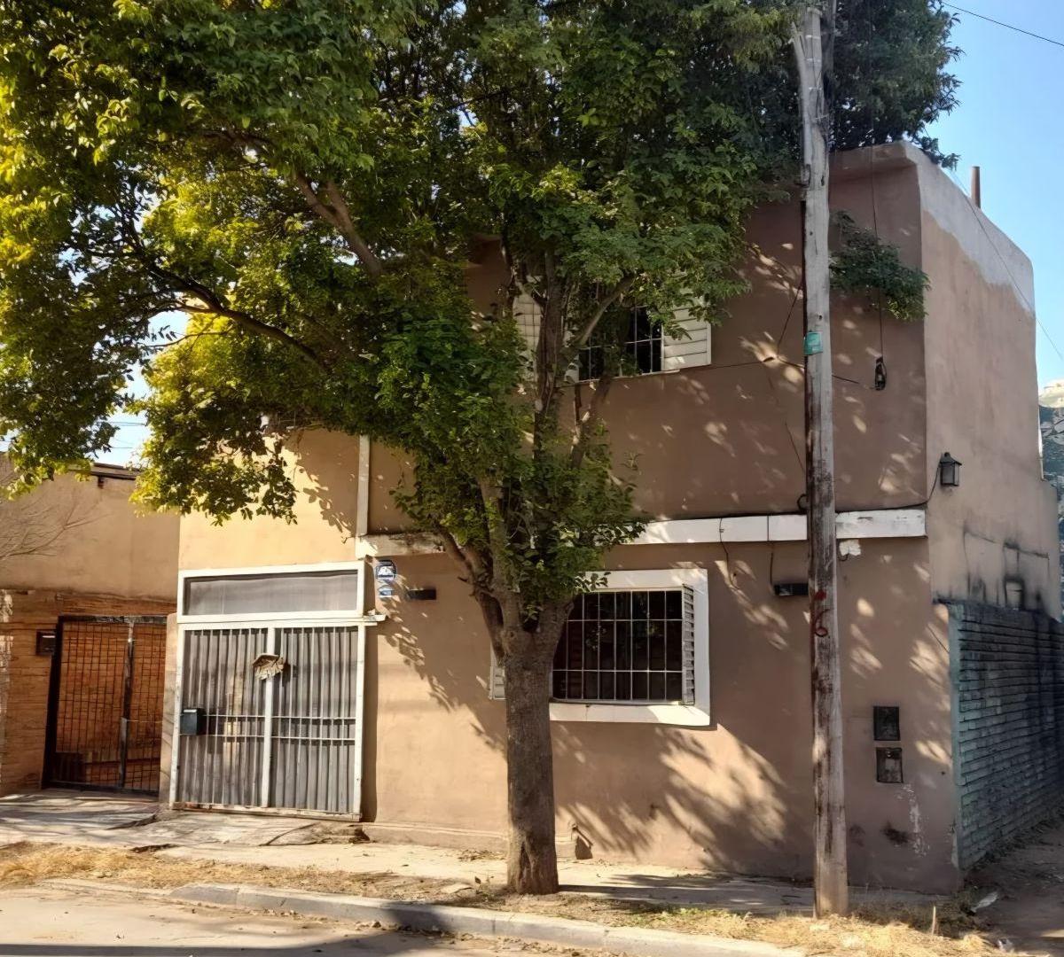 Foto de SE VENDE CASA DE TRES DORMITORIOS EN VILLA ASPACIA!, imagen 1