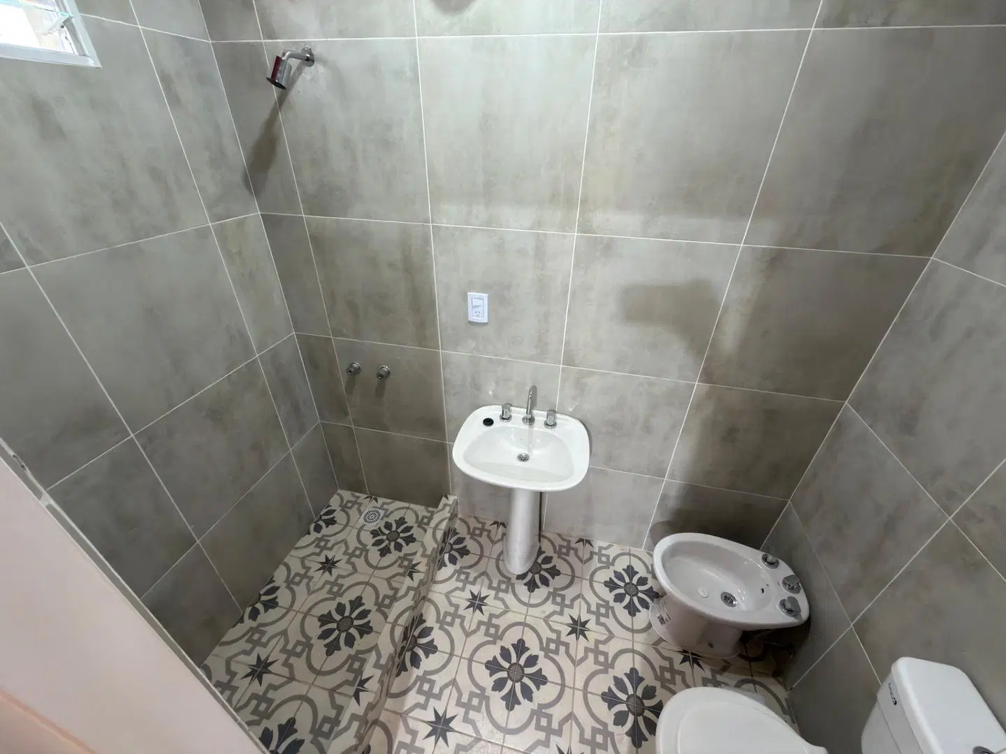 Alquiler PH de 3 ambientes en Villa Dominico 2