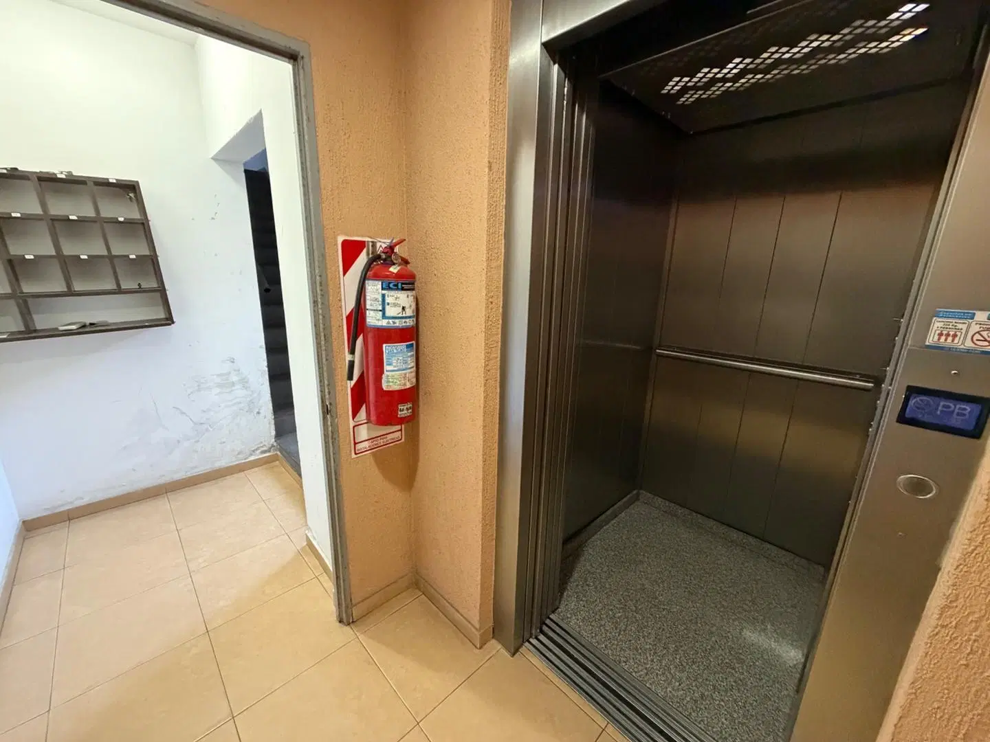 Departamento de 2 ambientes con cochera 2