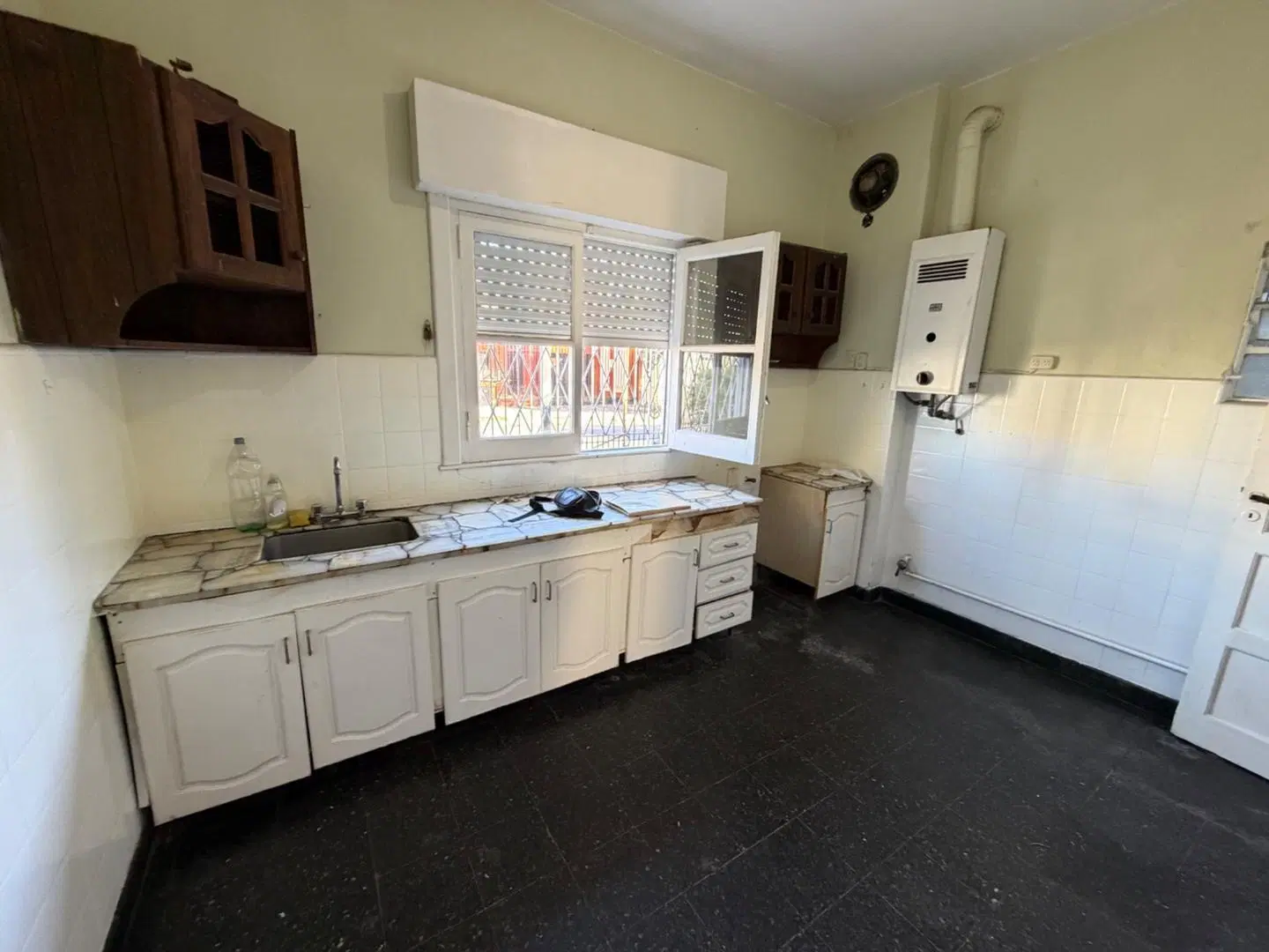 Venta casa sobre lote propio en Bernal Oeste 3