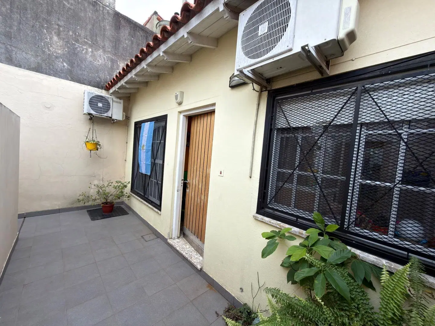 Venta PH de 3 ambientes con patio en Villa Dominico 3