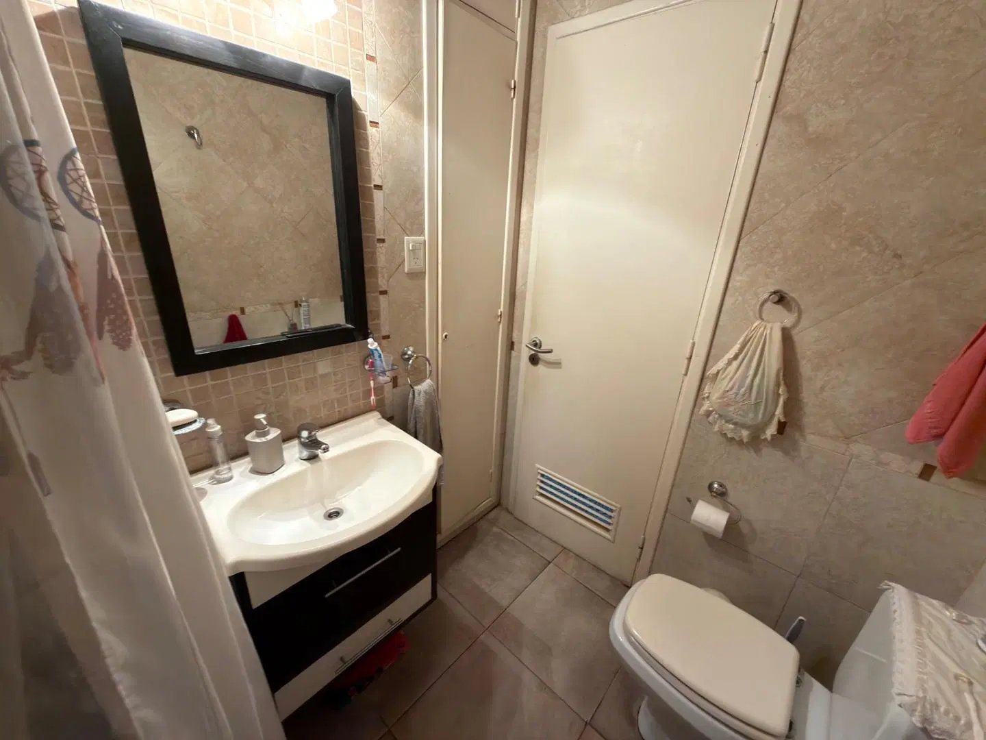 Venta PH de 3 ambientes con patio en Villa Dominico 5