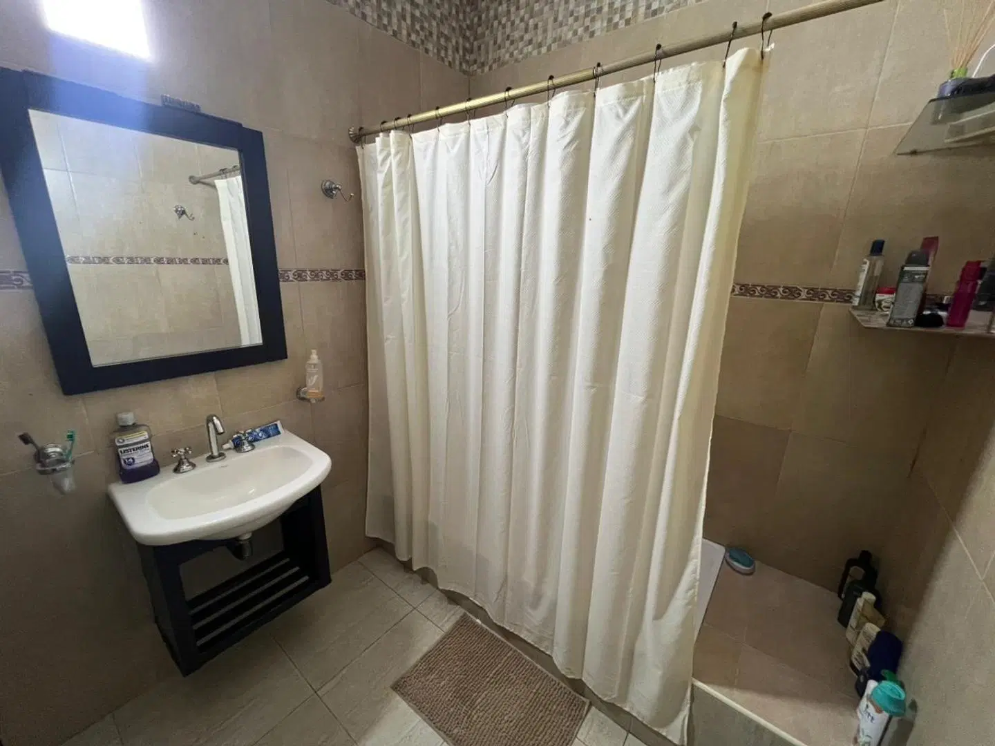 Venta PH de 4 ambientes con cochera en Sarandi 3