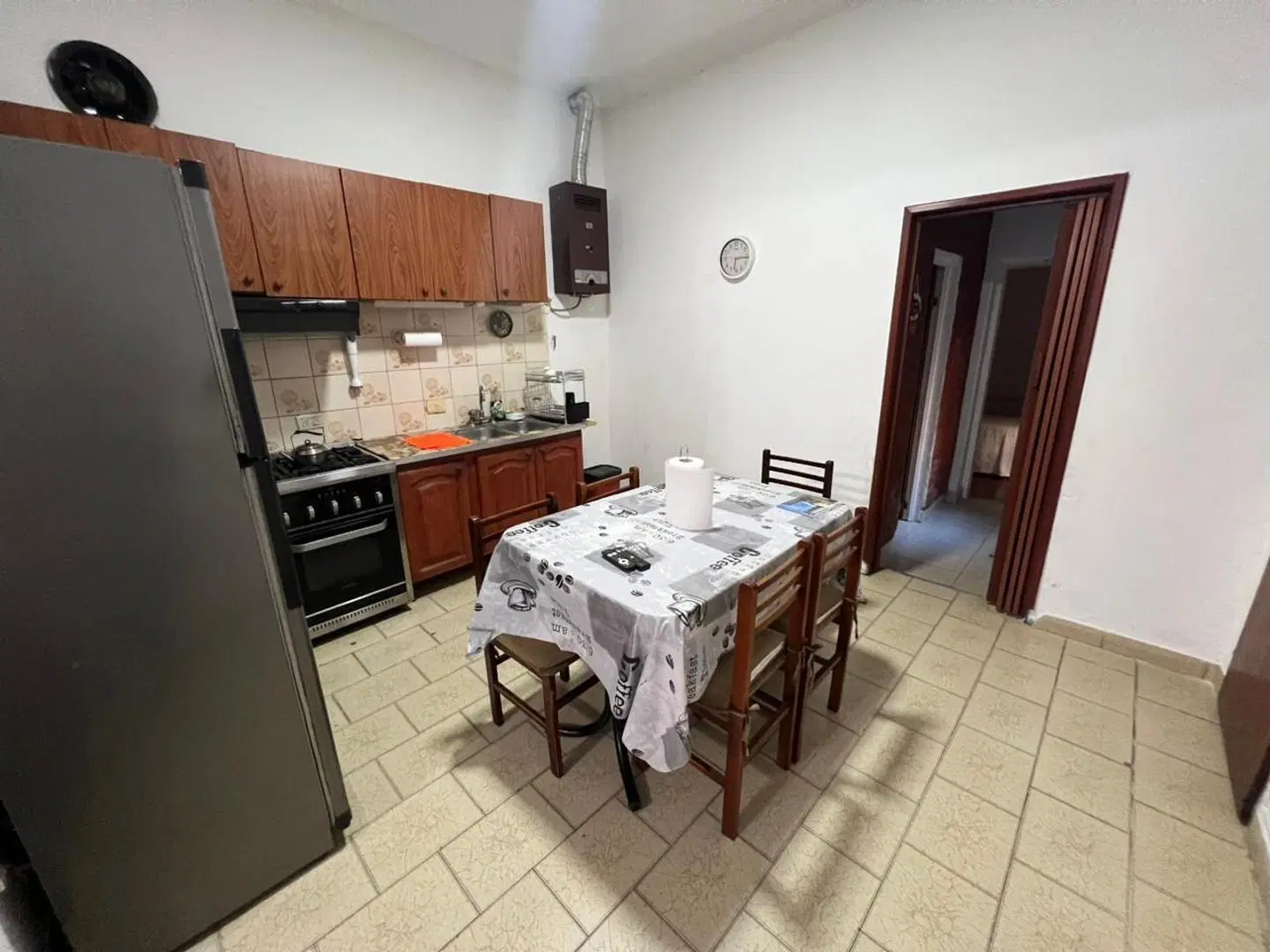 Venta PH de 4 ambientes con cochera en Sarandi 4