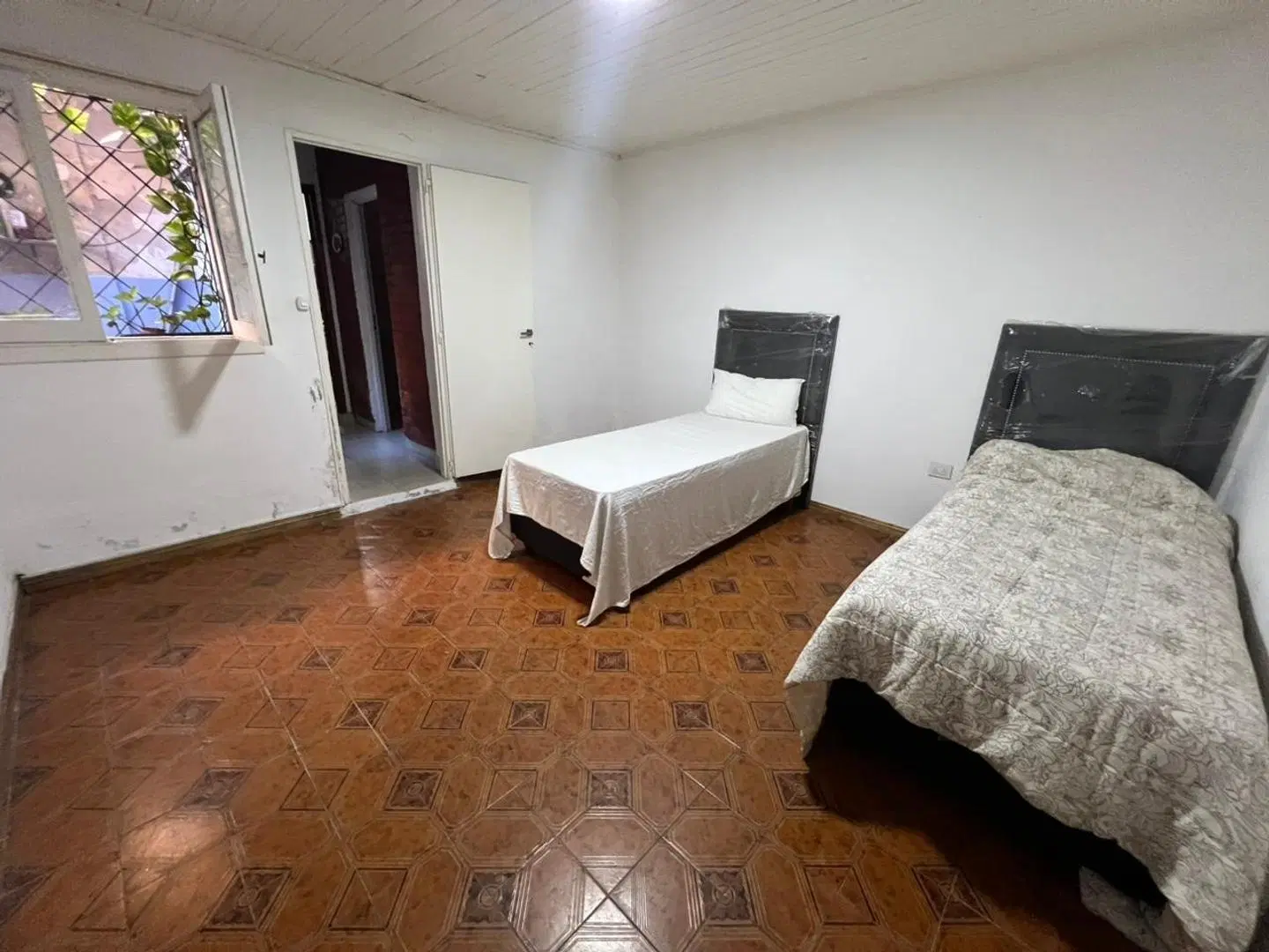 Venta PH de 4 ambientes con cochera en Sarandi 2