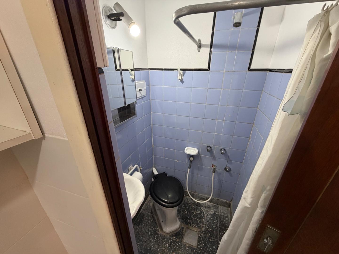 Foto de Venta en block de 2 PH en Villa Dominico, imagen 3