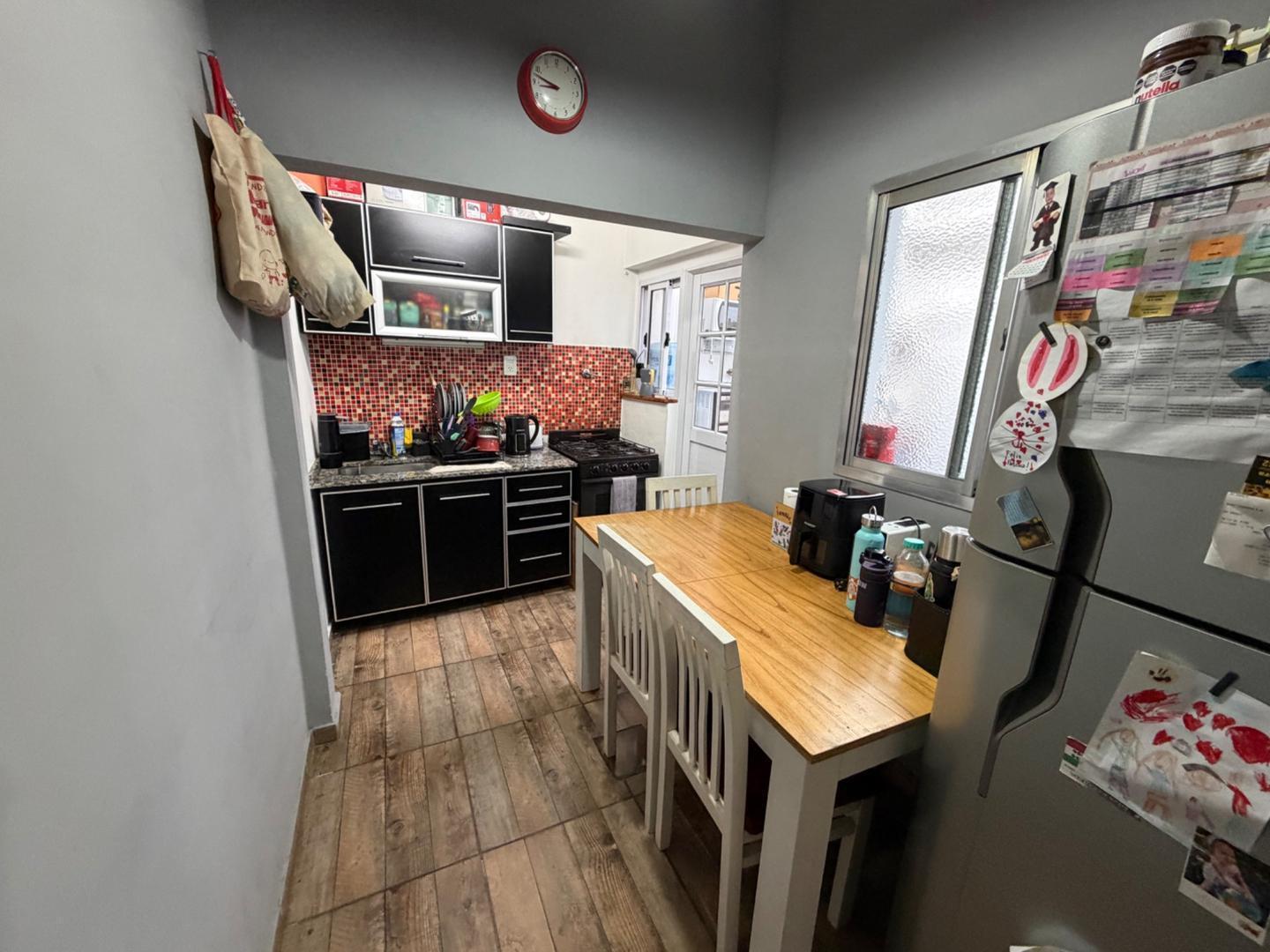 Foto de Venta PH de 3 ambientes con patio en Wilde, imagen 3