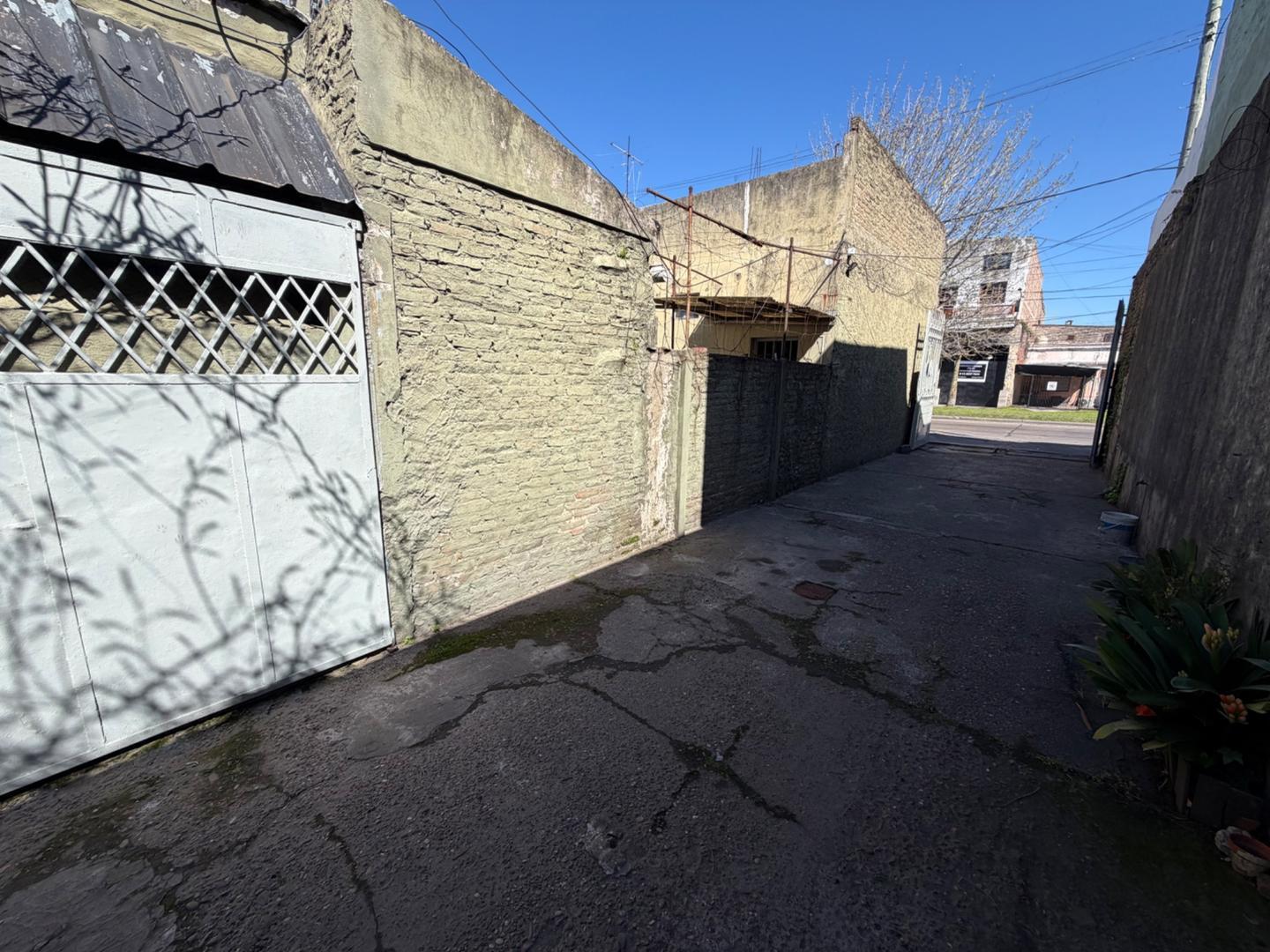 Foto de Venta de casa, local y galpon en Sarandi, imagen 4