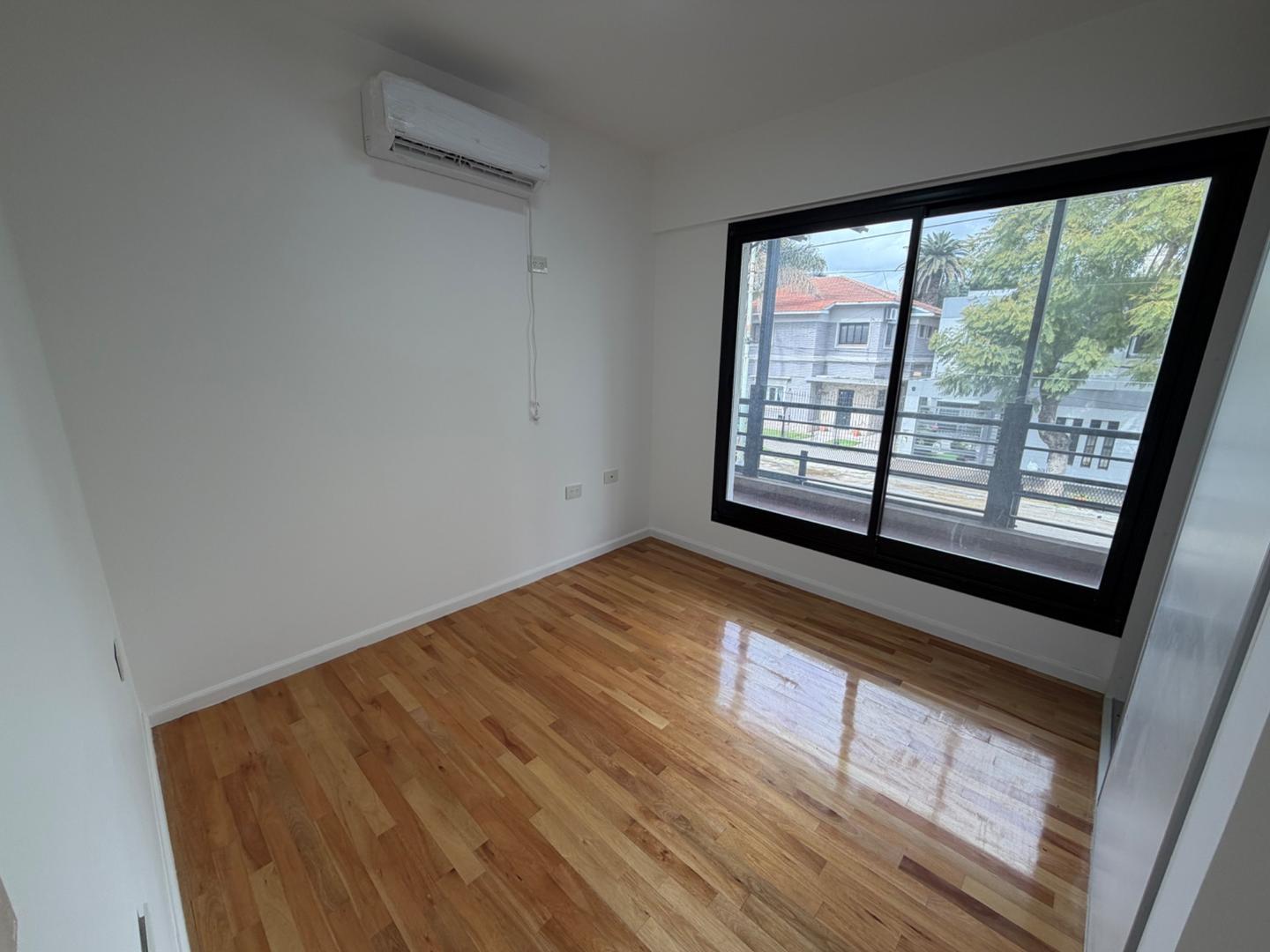 Foto de Alquiler departamento en Bernal Centro, imagen 3