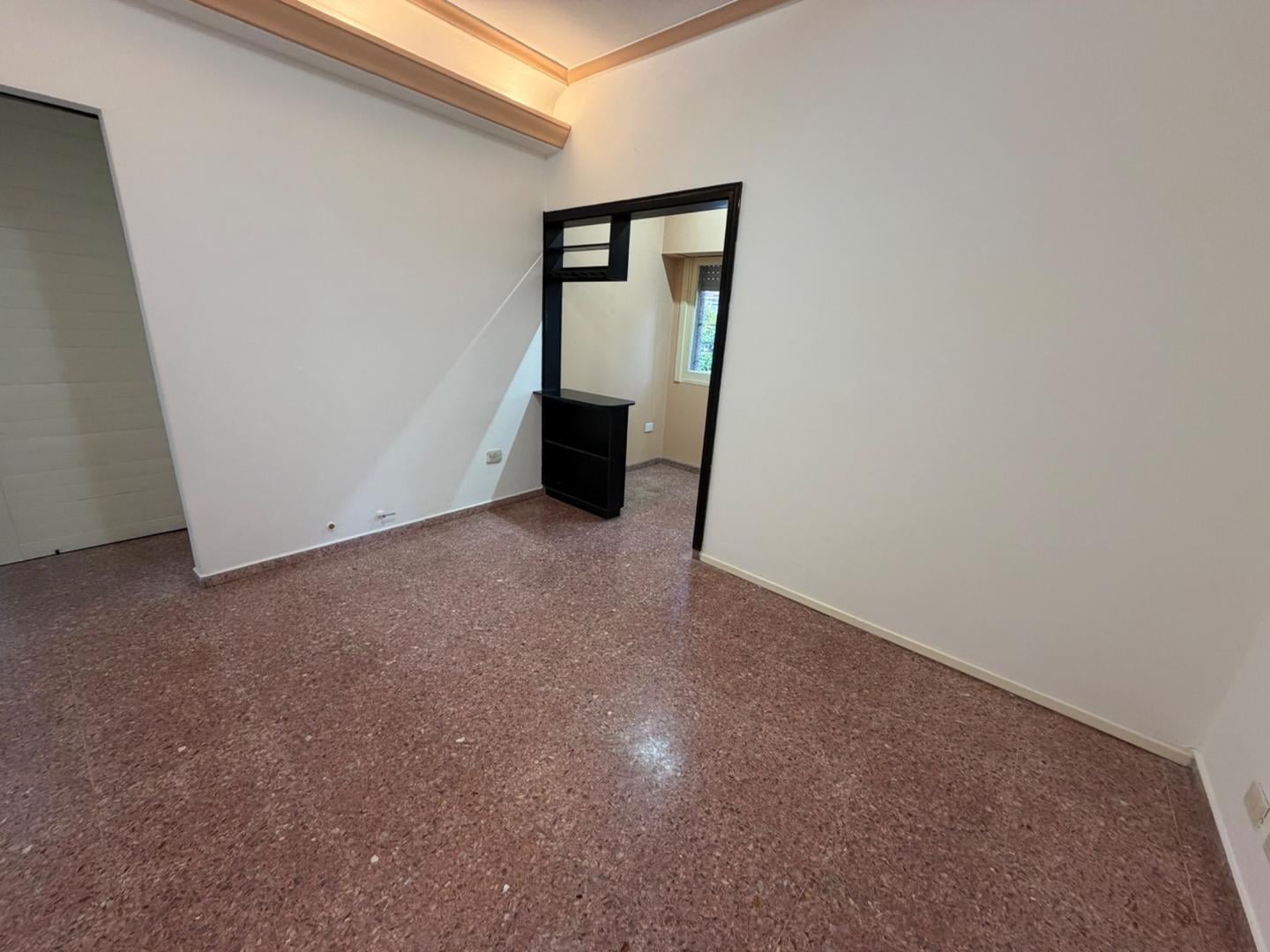 Foto de Alquiler PH de 3 ambientes con patio en Wilde, imagen 2
