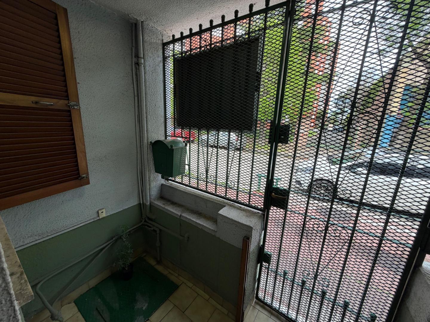 Foto de Venta PH de 3 ambientes con terraza en Sarandi, imagen 4