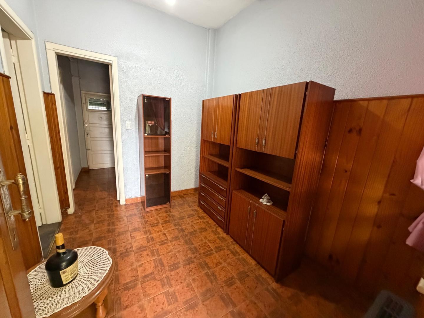 Foto de Venta PH de 3 ambientes con terraza en Sarandi, imagen 2