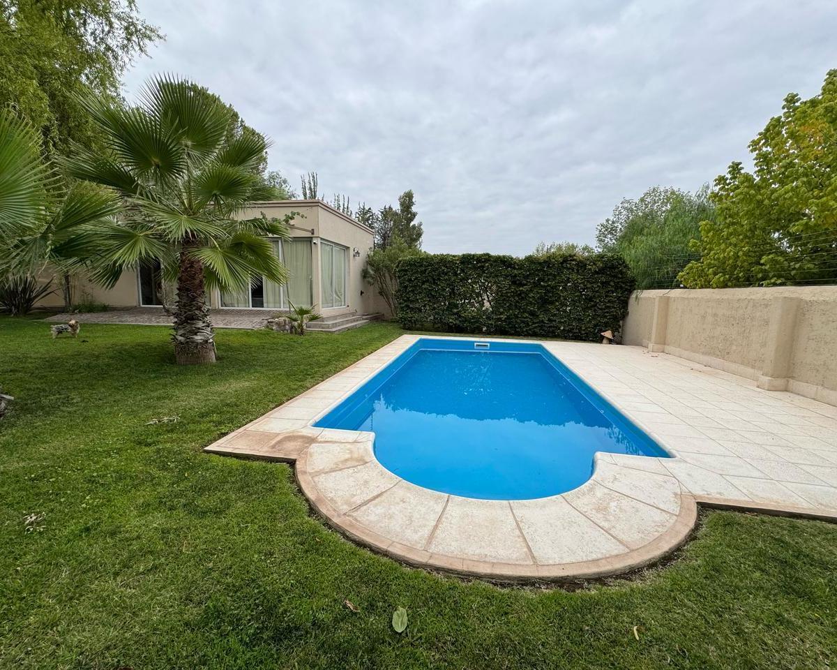 B° Santa Elena, Lujan de Cuyo 1