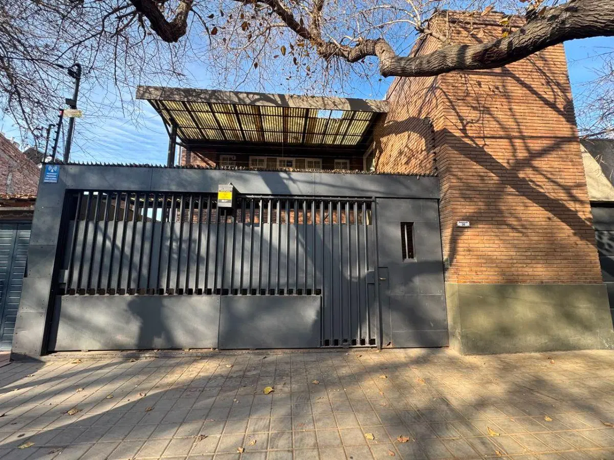 Quinta Sección | Casa de 260 m² con jardín, piscina y espacio profesional independiente 5