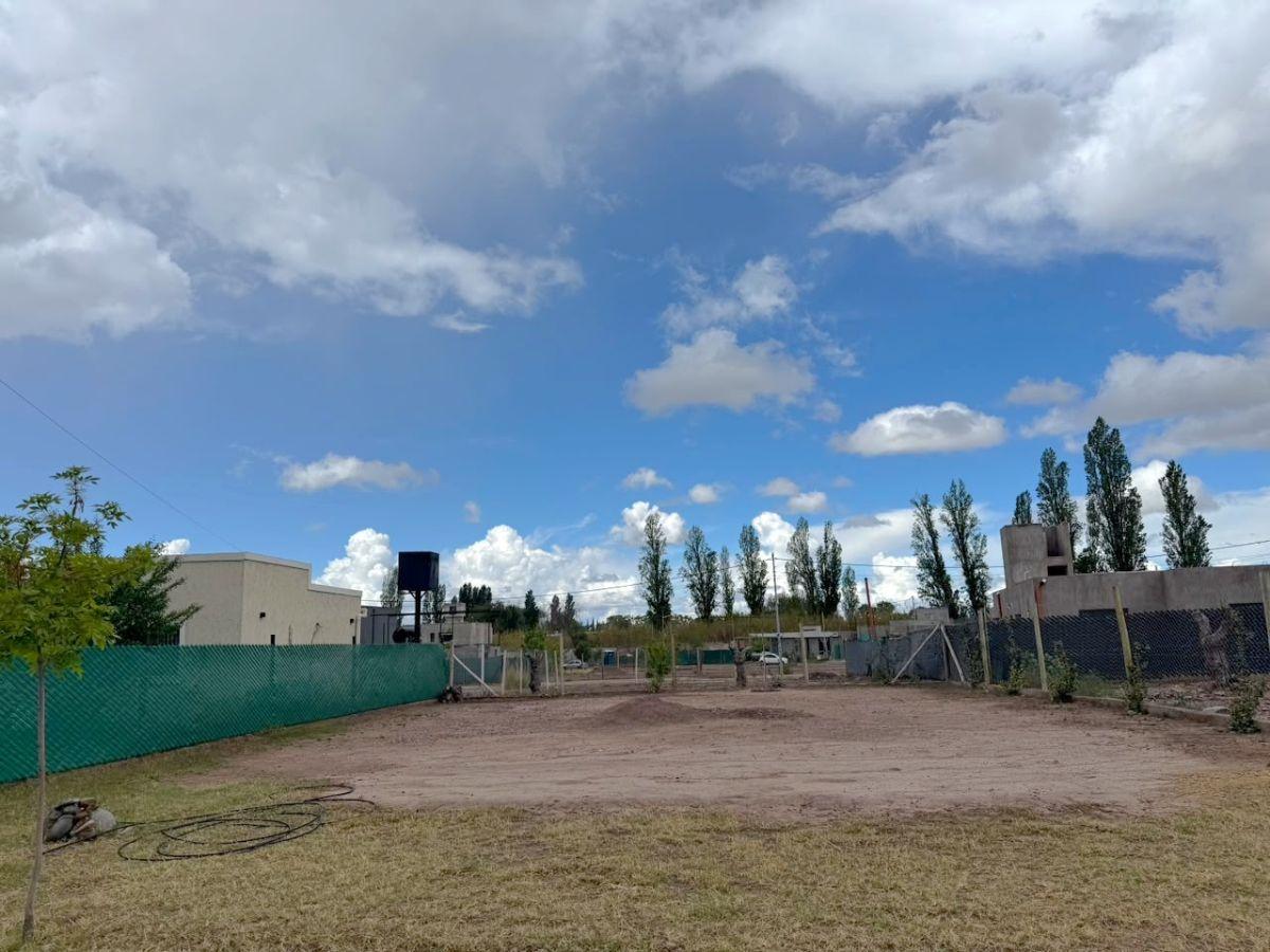 Foto de LOTE 300 M² EN AMPROS V | CIERRE PERIMETRAL COMPLETO Y PROYECTO APROBADO, imagen 2