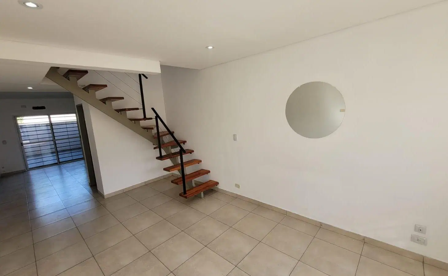 Duplex en alquiler en Monte Grande 3