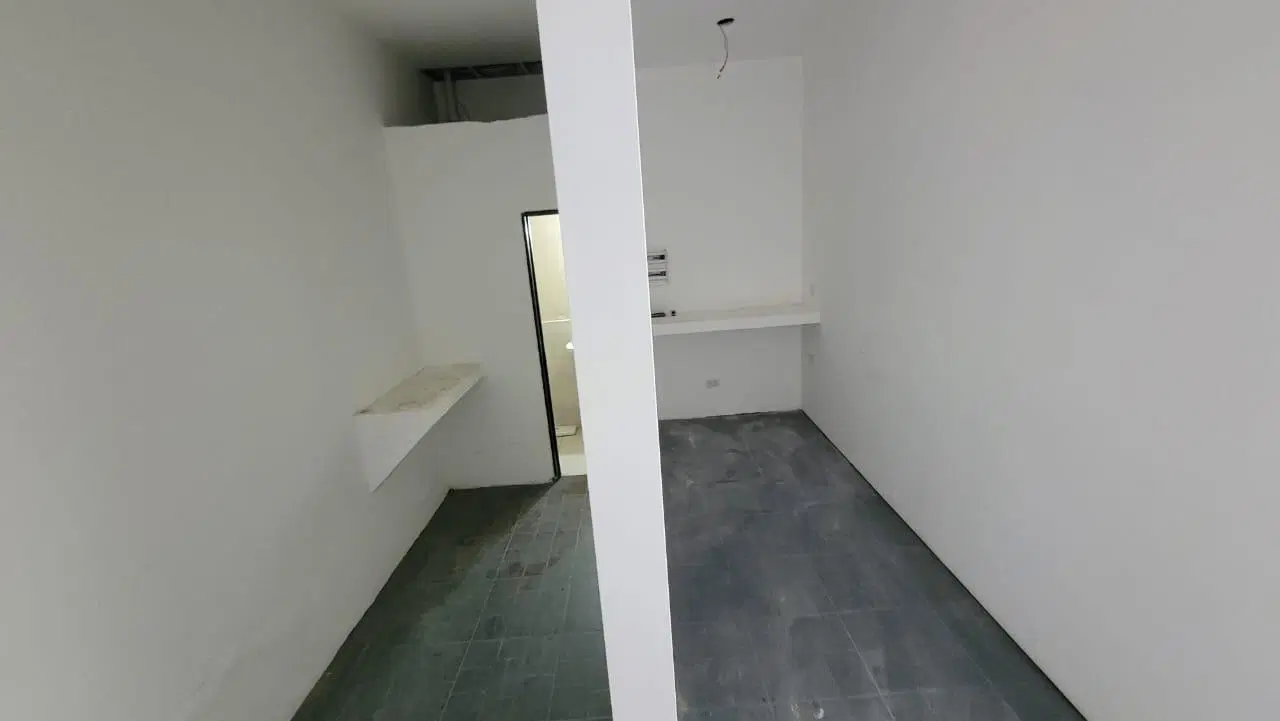 LOCAL COMERCIAL EN ALQUILER 4