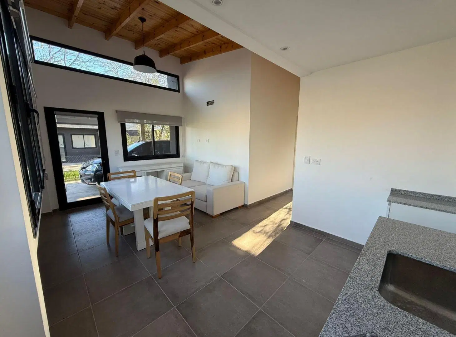 CASA EN ALQUILER EN RAICES SAN VICENTE 5