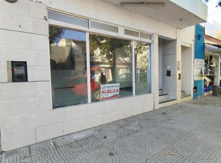 LOCAL COMERCIAL ZONA CENTRO EXCELENTE UBICACION- SIN GAS NATURAL 1