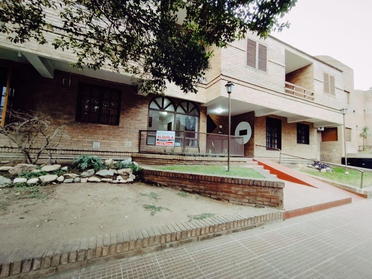 DEPARTAMENTO EN VENTA EN EL CENTRO DE VILLA CARLOS PAZ! +BALCÓN+COCHERA!