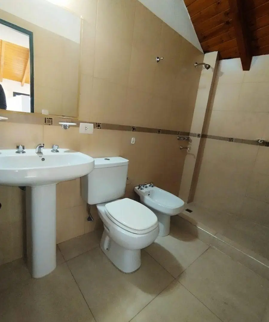 DUPLEX EN ALQUILER BARRIO SOL Y LAGO 4