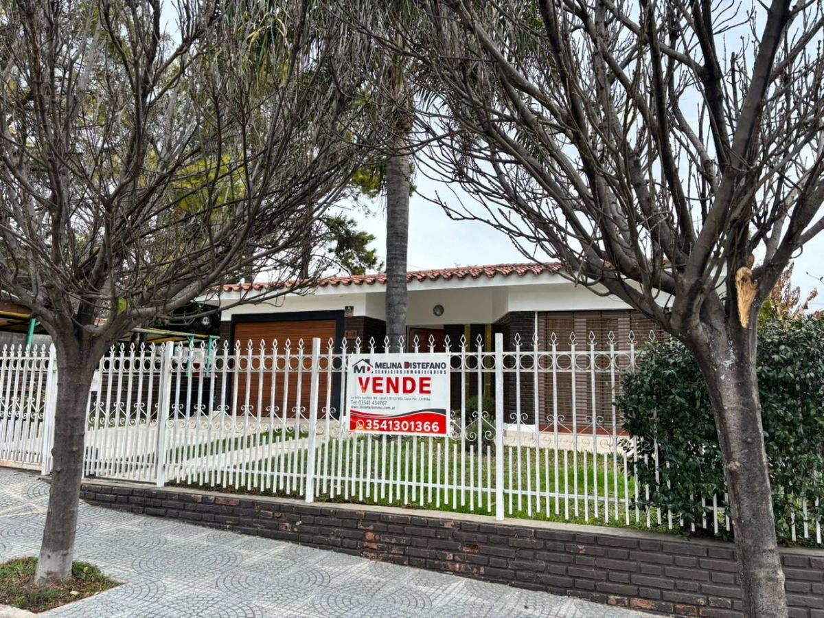 CASA EN VENTA EN BARRIO LA CUESTA