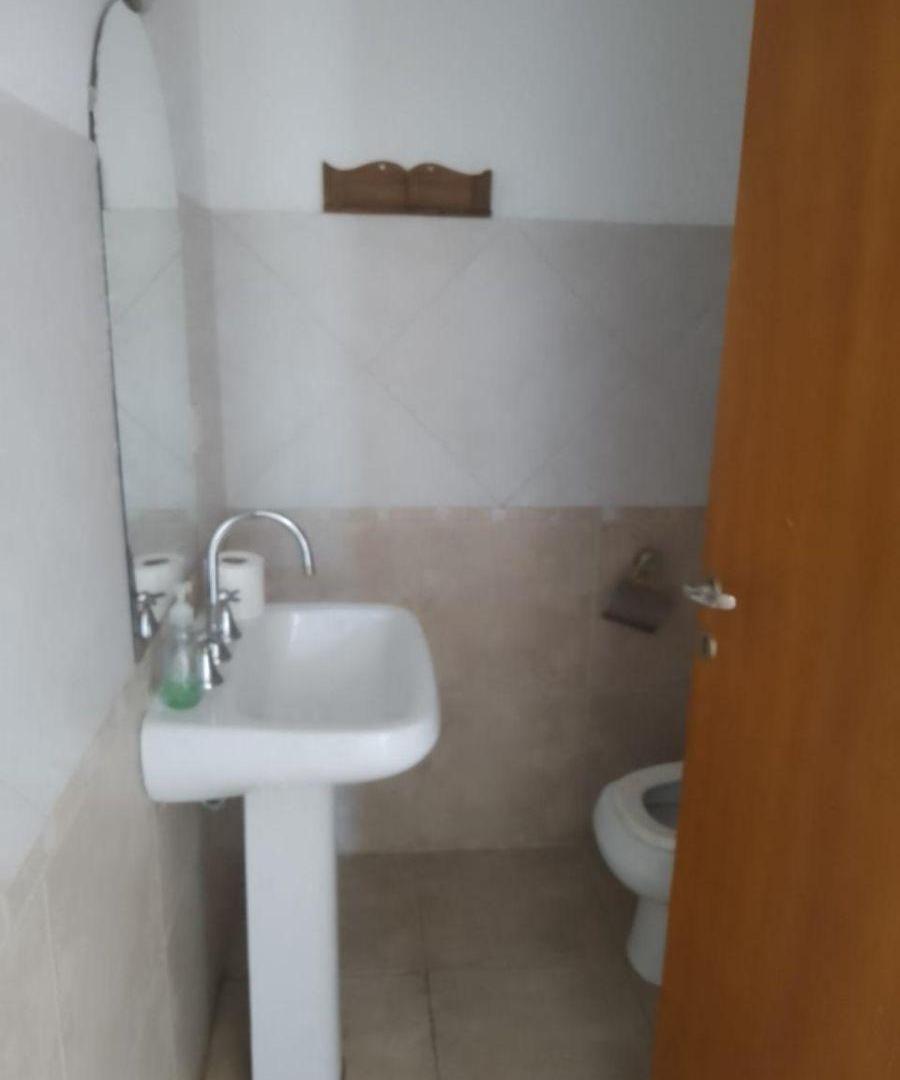 Foto de Casa en alquiler anual – Villa del Lago, imagen 1