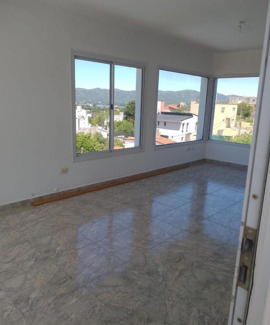 Foto de Casa en alquiler anual – Villa del Lago, imagen 3