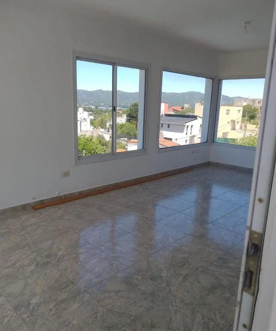 Casa en alquiler anual – Villa del Lago 3
