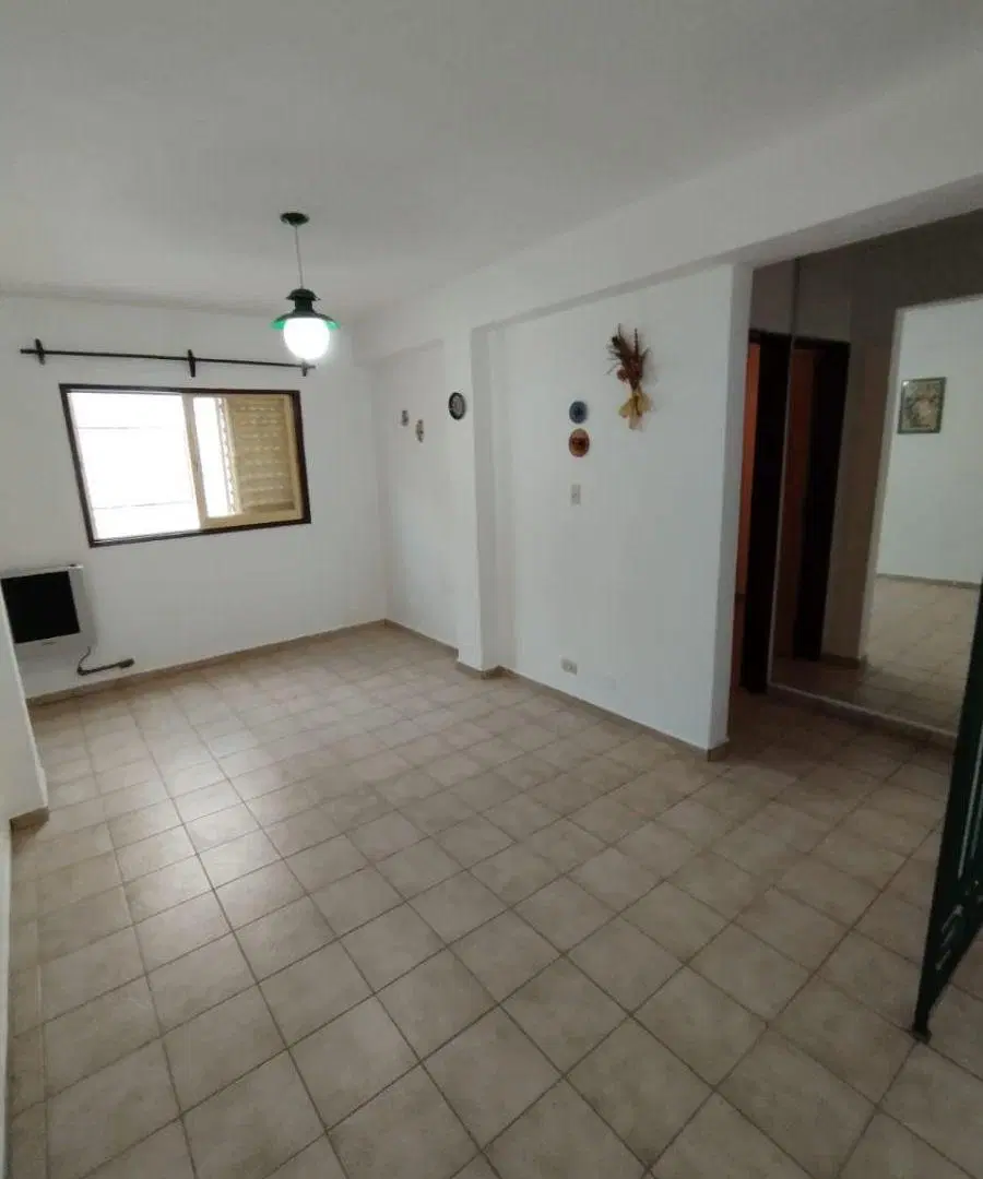 DEPARTAMENTO EN ALQUILER ANUAL - CENTRO 6