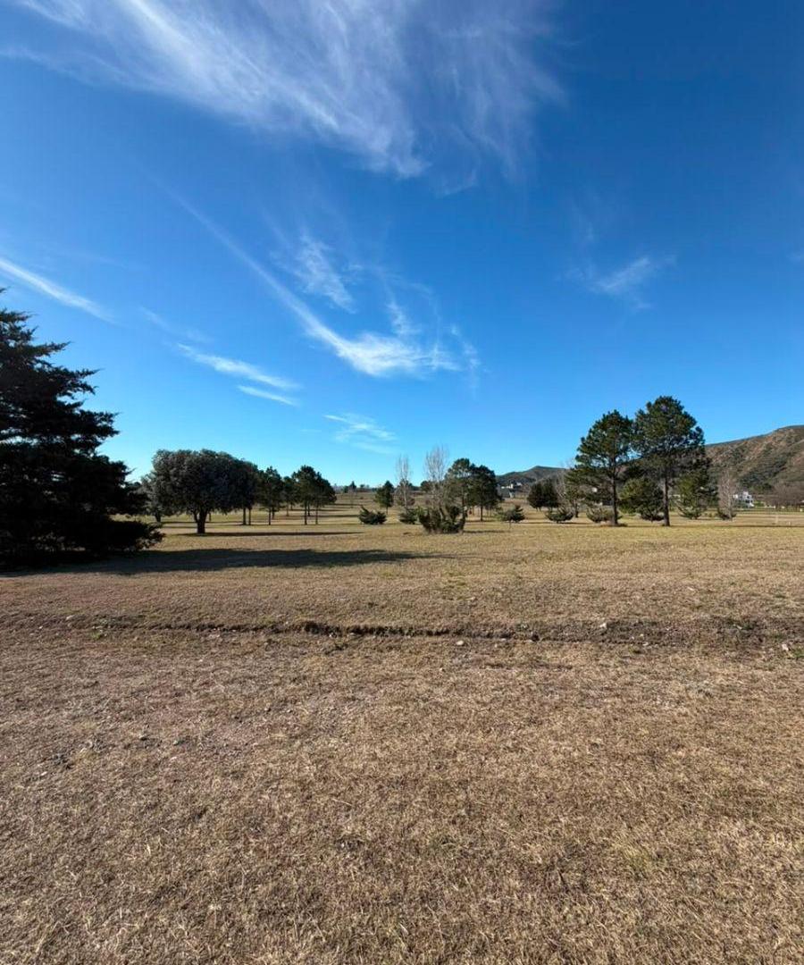 Foto de Lote 2011 m2 en Carlos Paz Golf Country Club, imagen 1