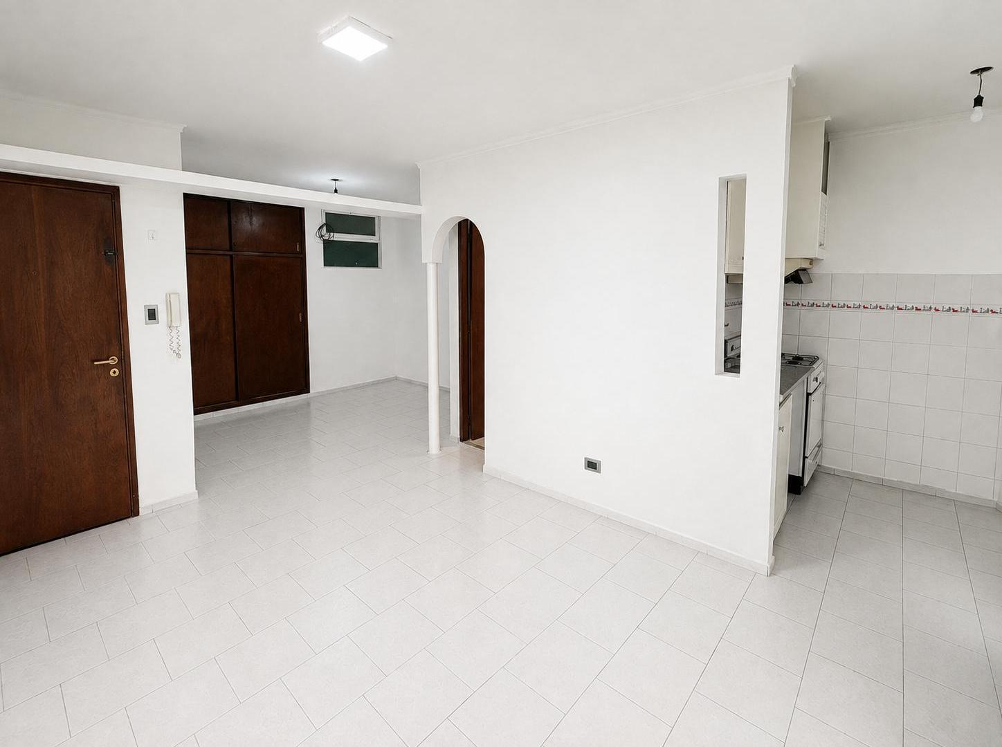 Foto de Monoambiente centrico en Alquiler - Av. Ovidio lagos 739, imagen 1
