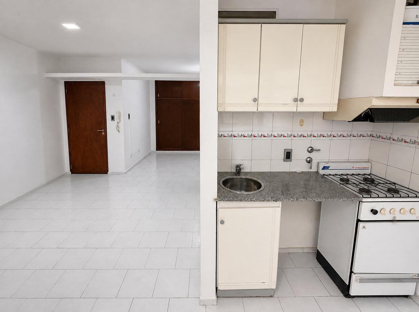 Foto de Monoambiente centrico en Alquiler - Av. Ovidio lagos 739, imagen 3