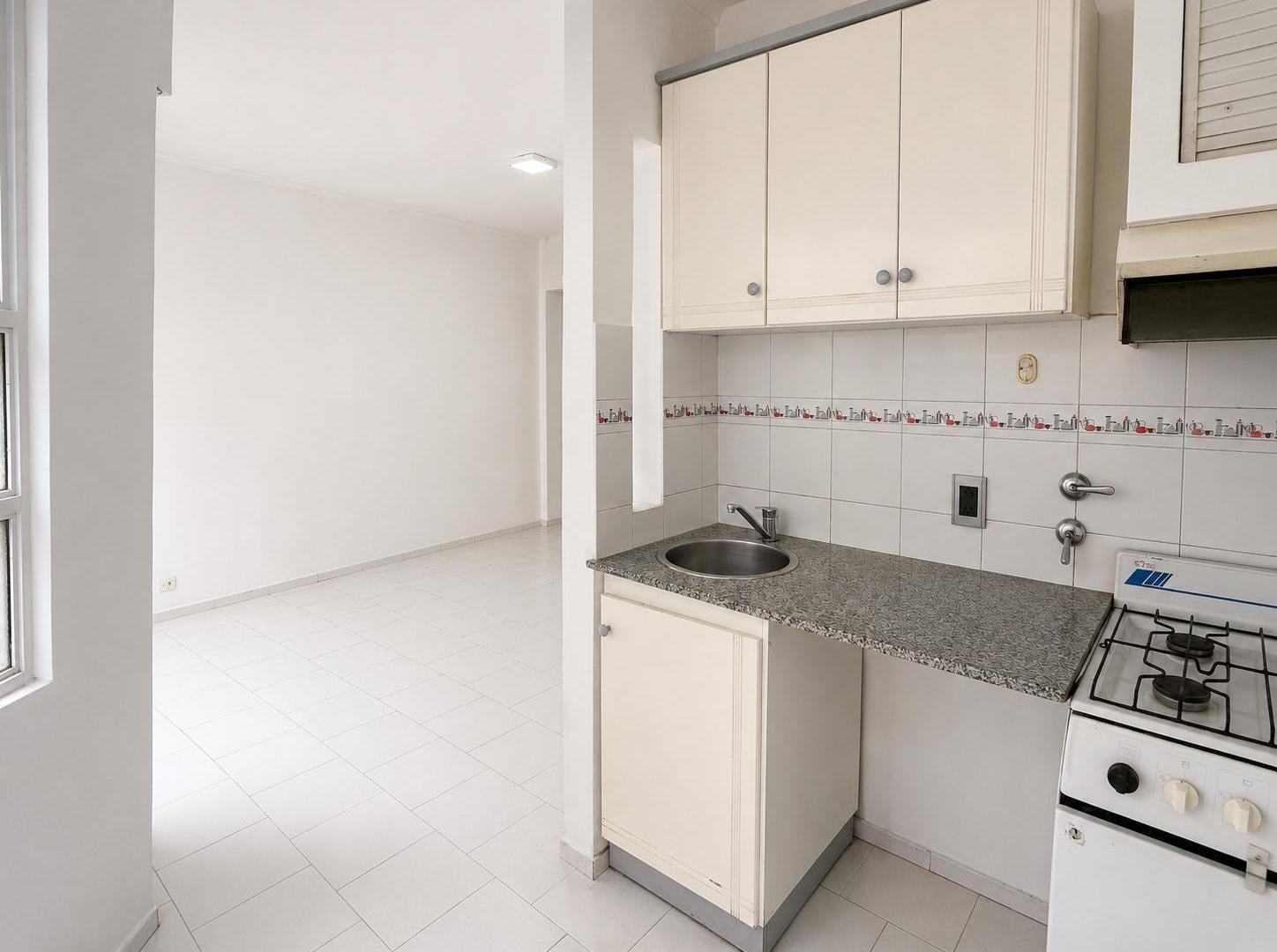 Foto de Monoambiente centrico en Alquiler - Av. Ovidio lagos 739, imagen 4