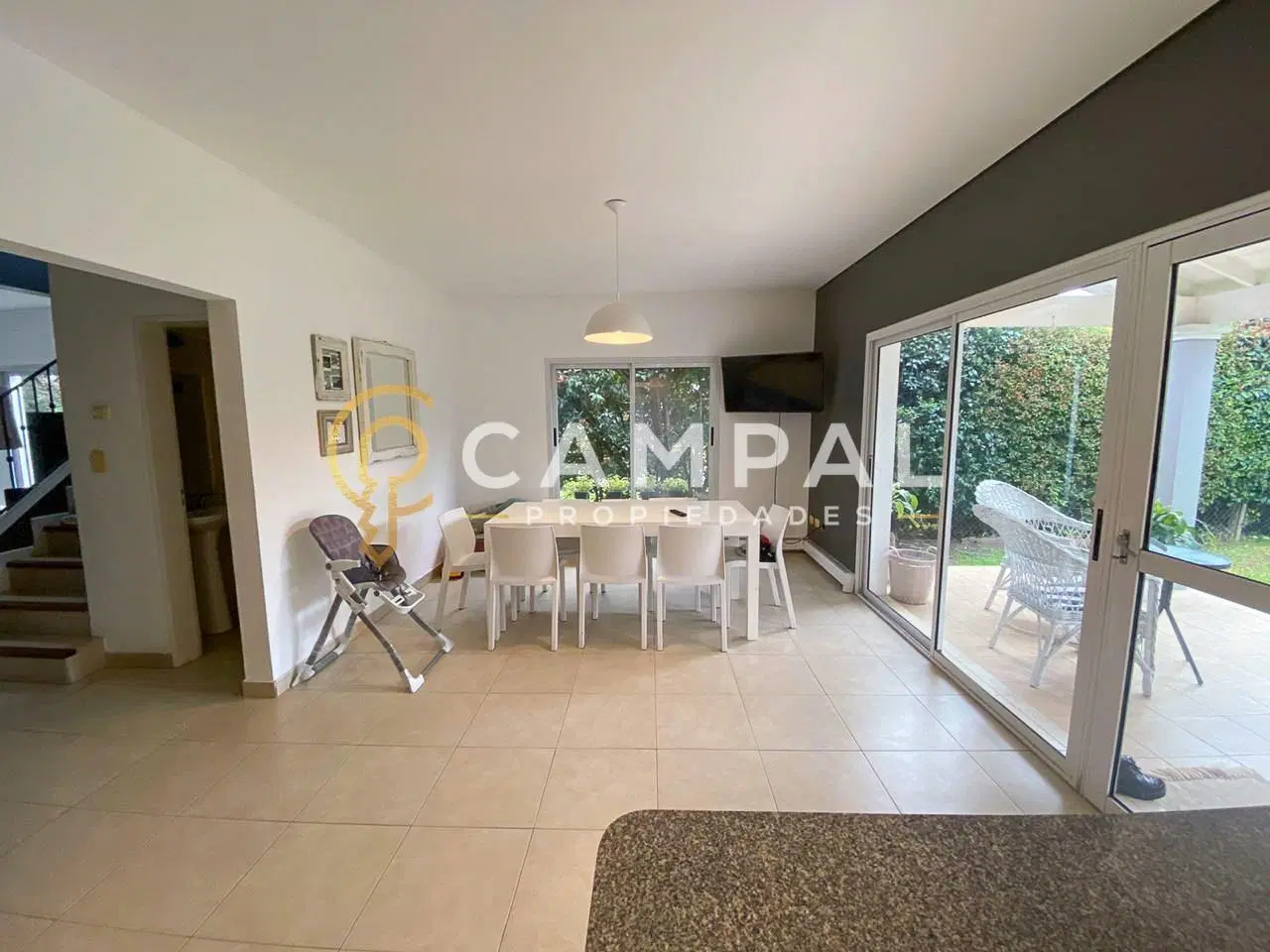 Casa Moderna en Venta en Country Banco Provincia 4