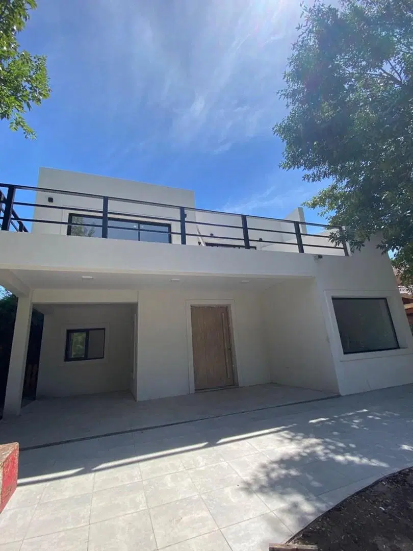 Casa  en Venta en Banco Provincia, Francisco Álvarez, Moreno 2