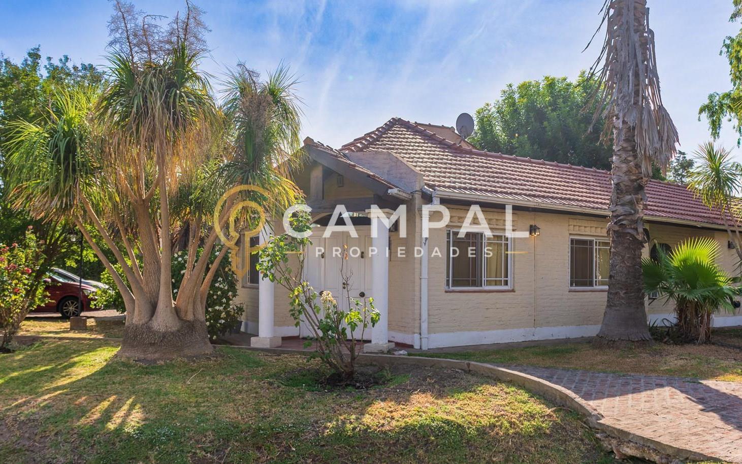 Casa Chalet  en Venta en Banco Provincia, Francisco Álvarez, Moreno