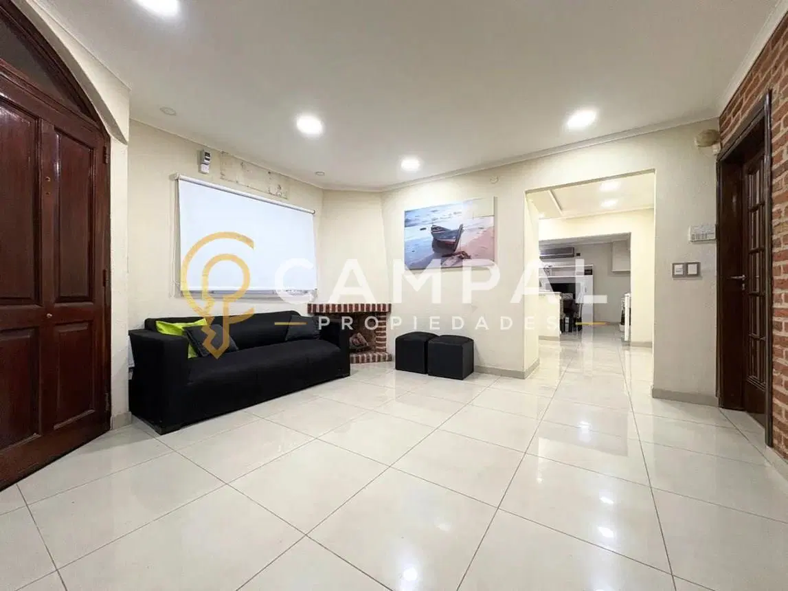 Casa Chalet  en Venta en Banco Provincia, Francisco Álvarez, Moreno 2