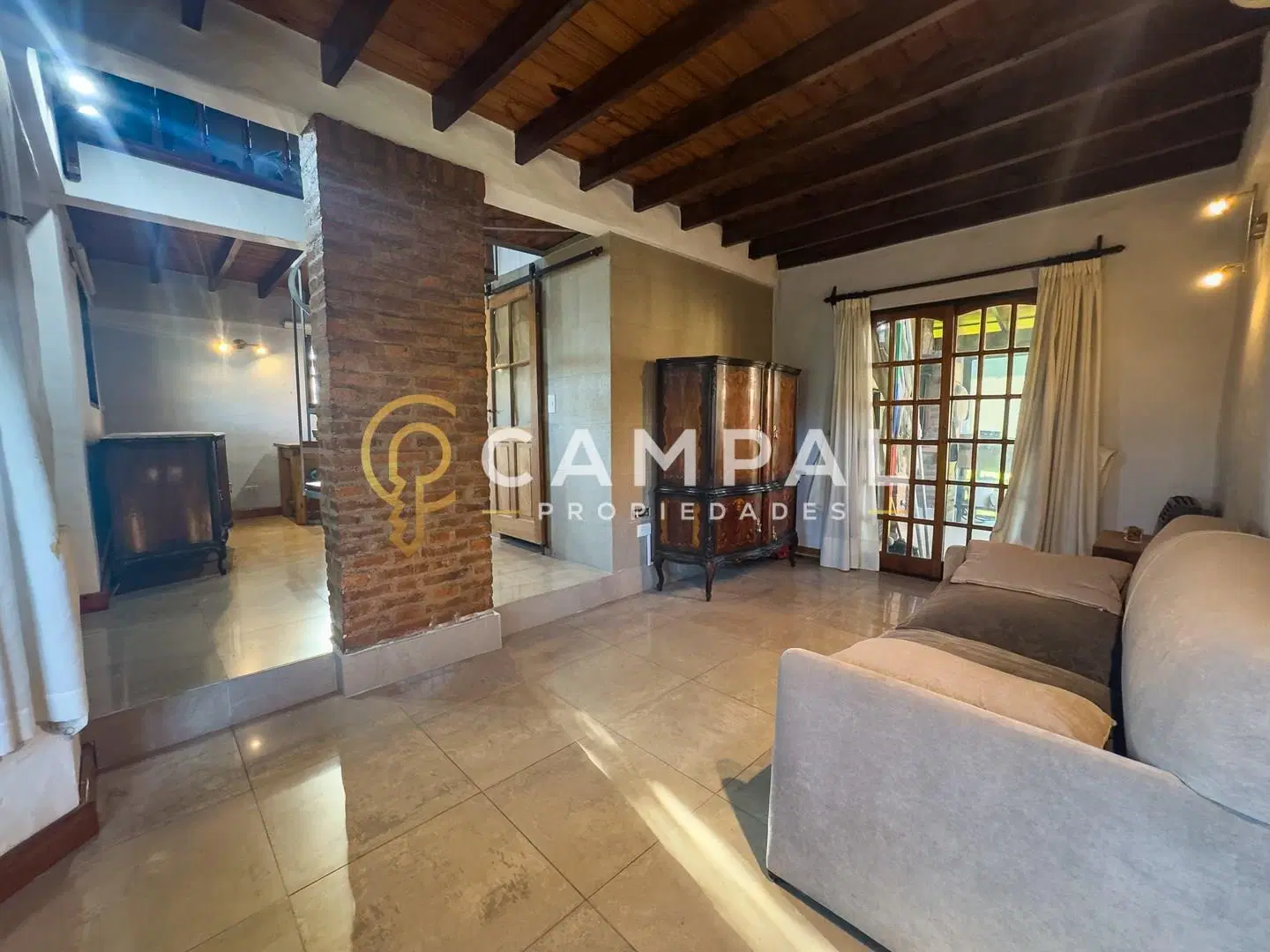 Casa Chalet  en Venta en Banco Provincia, Francisco Álvarez, Moreno 8