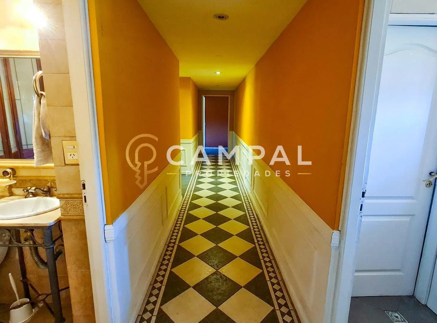 Casa Chalet  en Venta en Banco Provincia, Francisco Álvarez, Moreno 4