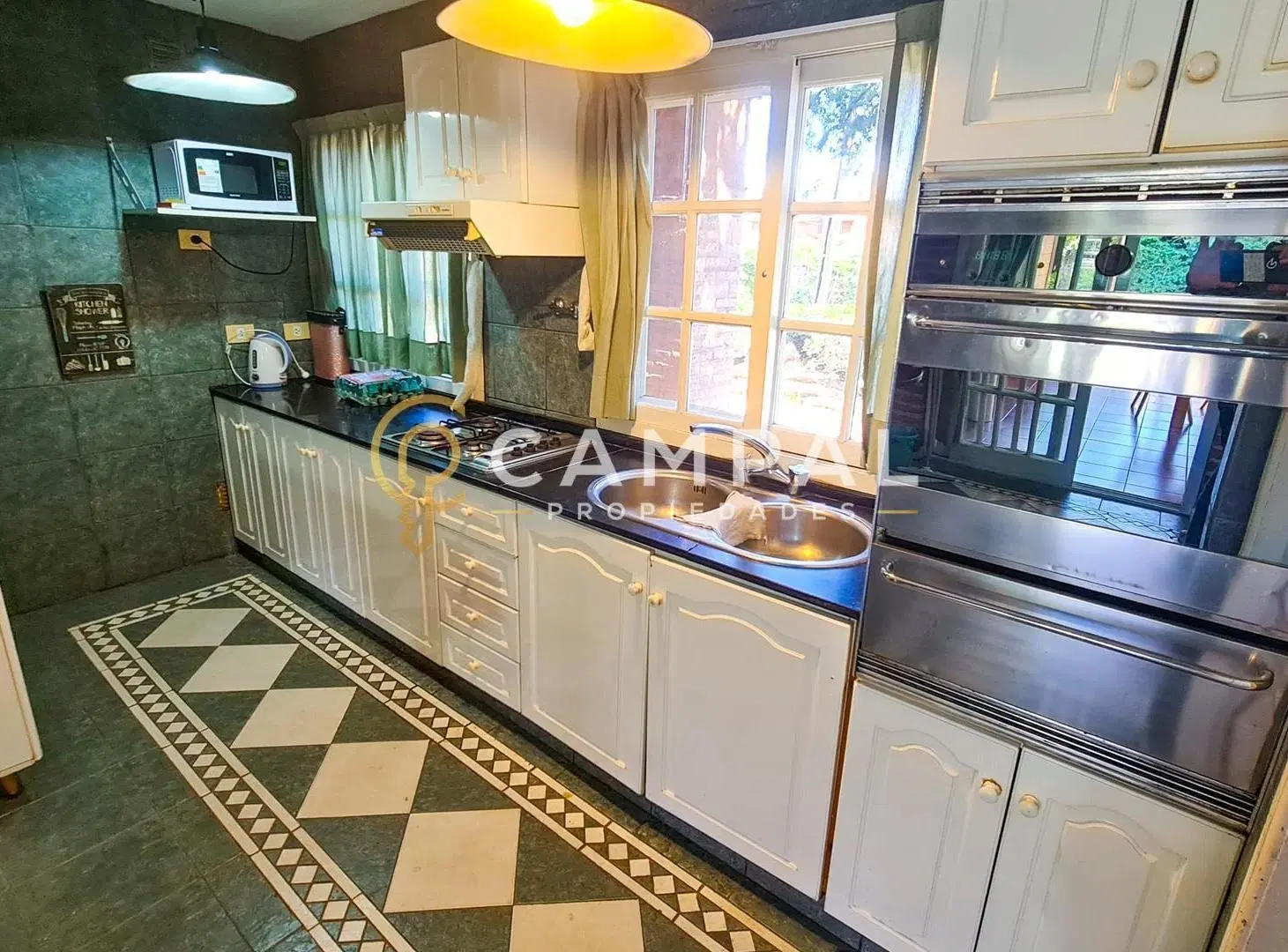 Casa Chalet  en Venta en Banco Provincia, Francisco Álvarez, Moreno 3