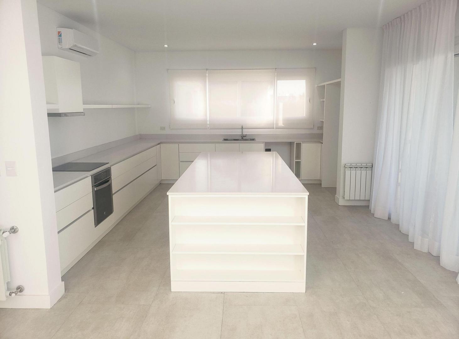 Foto de Casa en Venta ubicado en Terravista, General Rodríguez, G.B.A. Zona, imagen 2