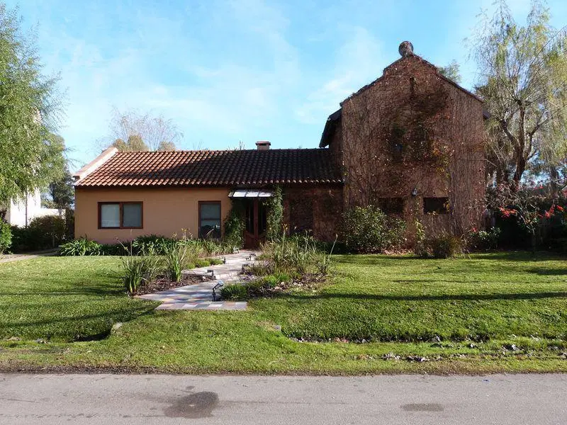 Casa en Venta ubicado en Campos de Alvarez, Francisco Álvarez, Moreno 3