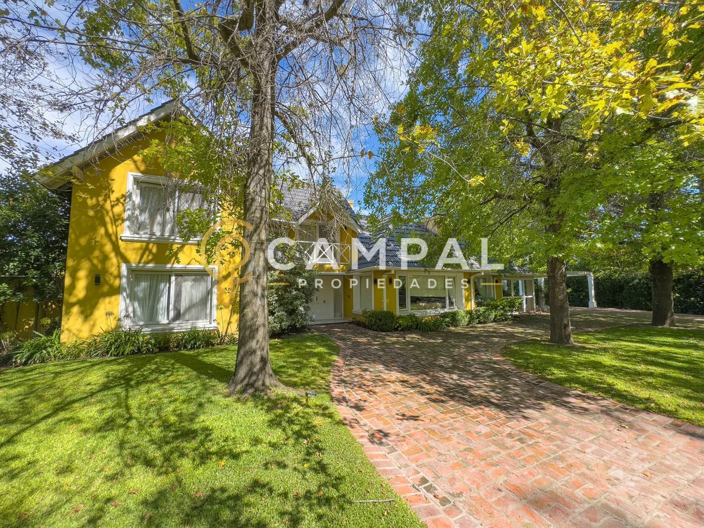 Casa Chalet  en Venta en San Diego, Francisco Álvarez, Moreno