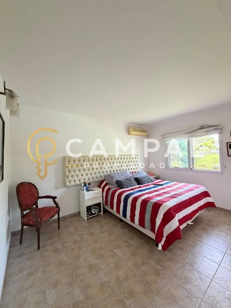 Casa Chalet  en Alquiler en Campos de Alvarez, Francisco Álvarez, Moreno 4