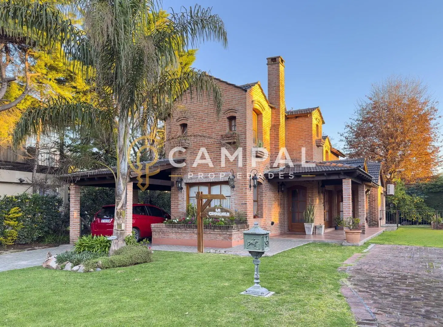 Casa Chalet  en Venta en Banco Provincia, Francisco Álvarez, Moreno 3