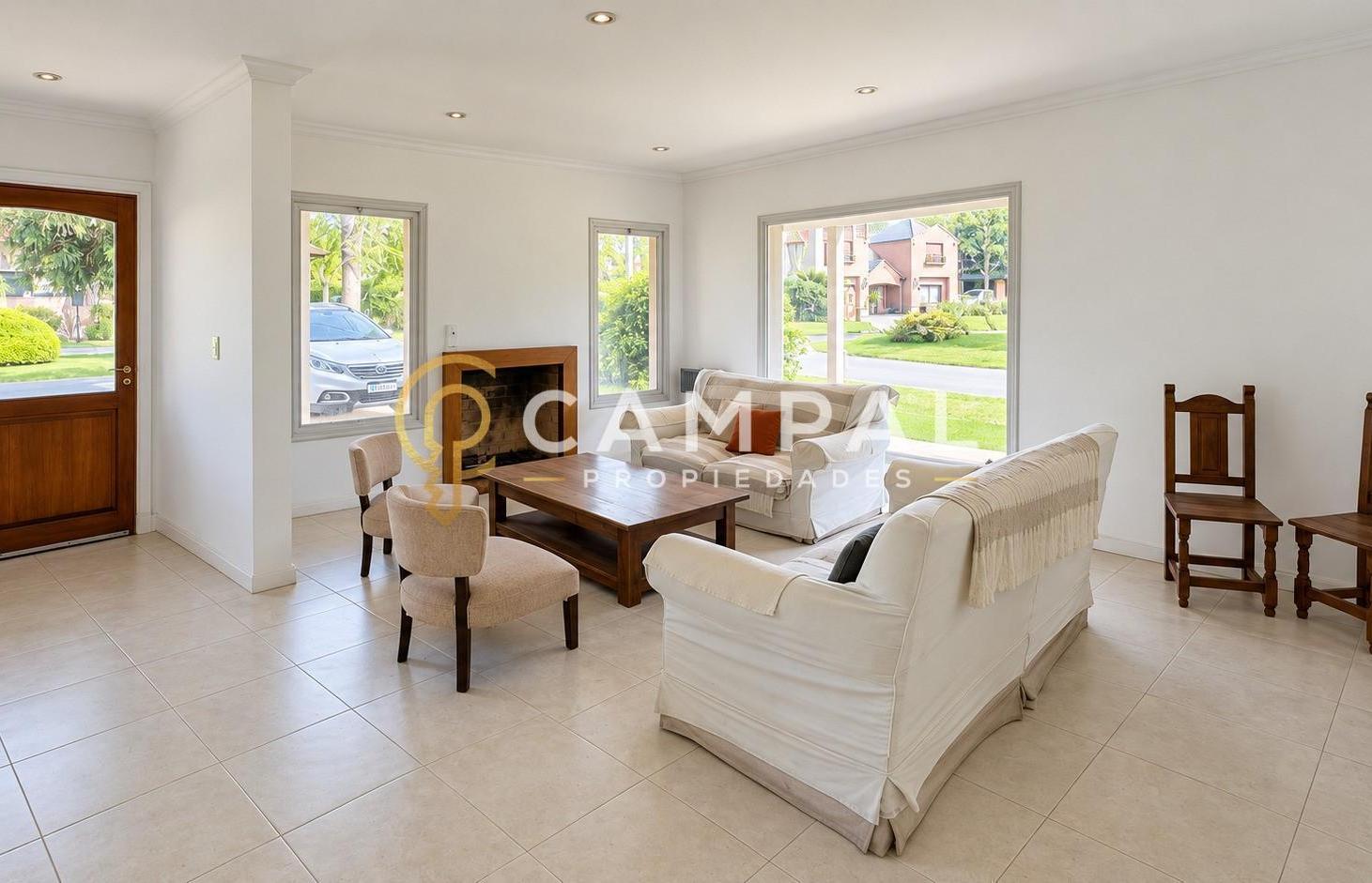 Foto de Chalet de 4 Dormitorios en Venta - Country Banco Provincia, Moreno, imagen 3