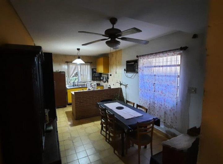VENTA CASA 5 AMB.  en SAN ANDRES - BS. AS. 3